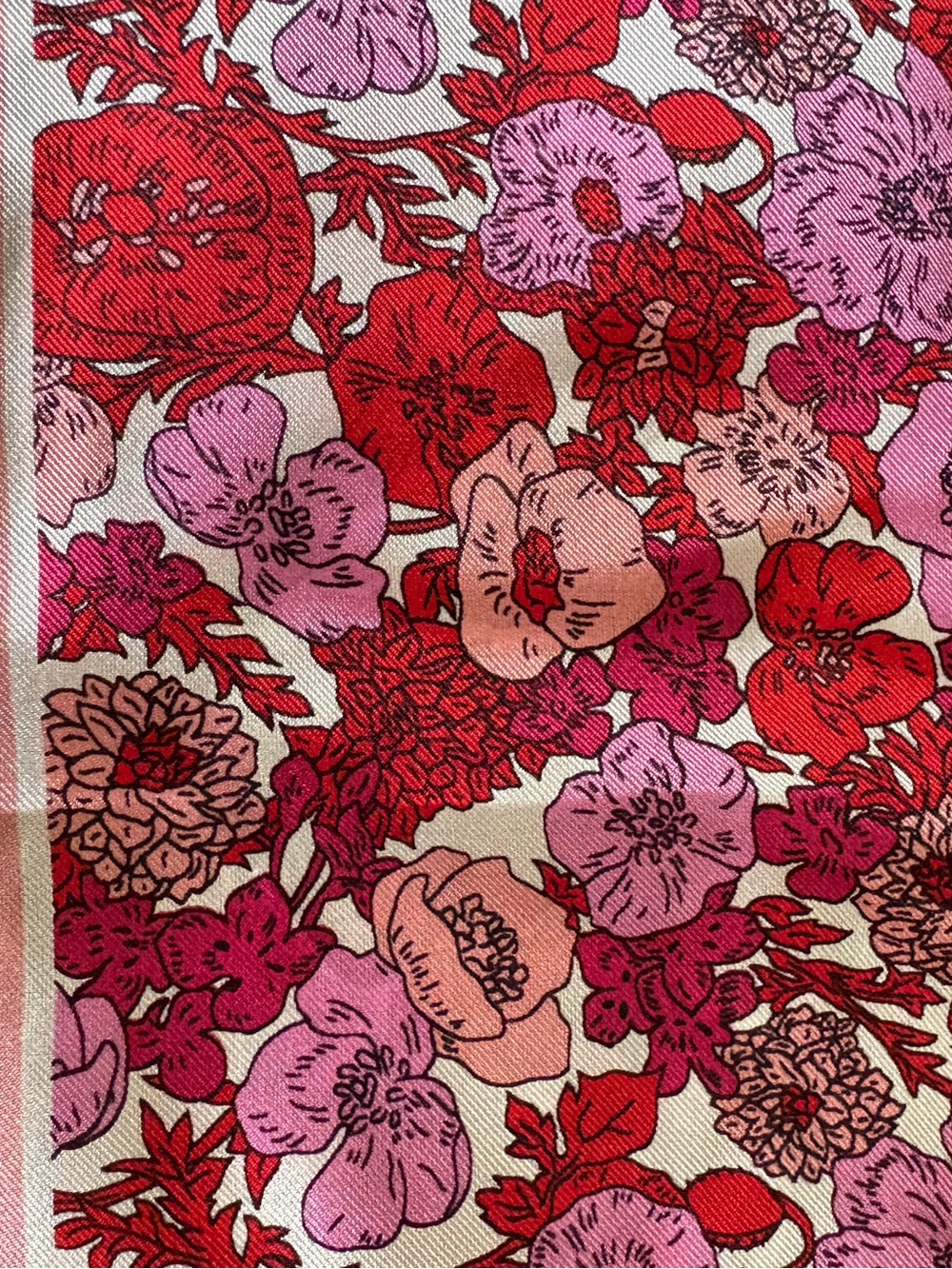 Ann Taylor Loft Floral Red Pink Silk Scarf with Black Heart Border NWT - Picture 6 of 6